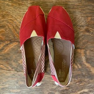 Toms Shoes